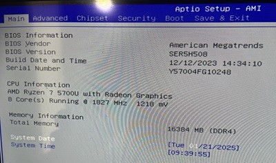 Microsoft Surface Pro 3, accesso al BIOS | Luca Bonesini Microsoft Surface Pro 3, accesso al BIOS | Luca Bonesini